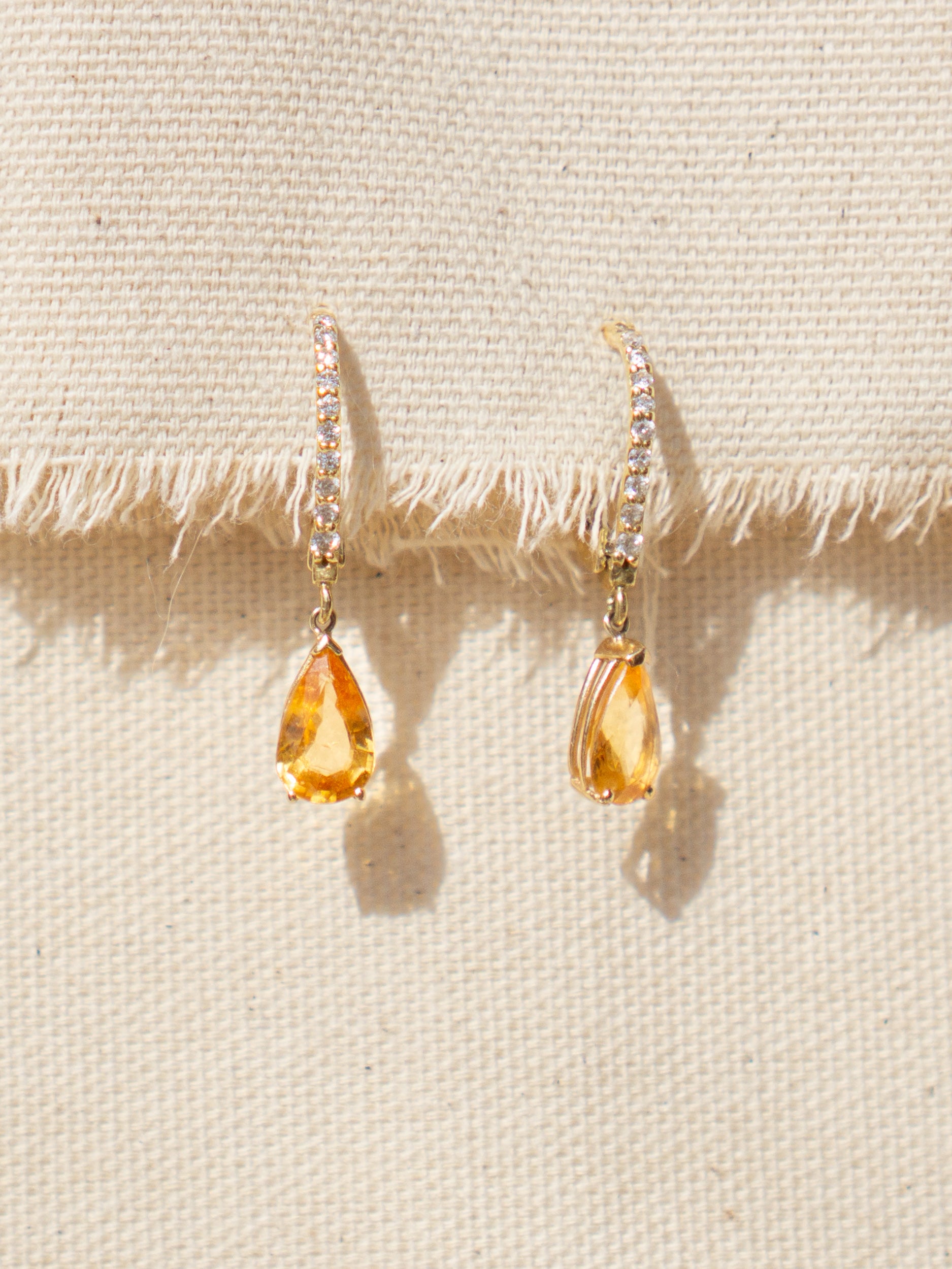 Pear Drop Line Earrings