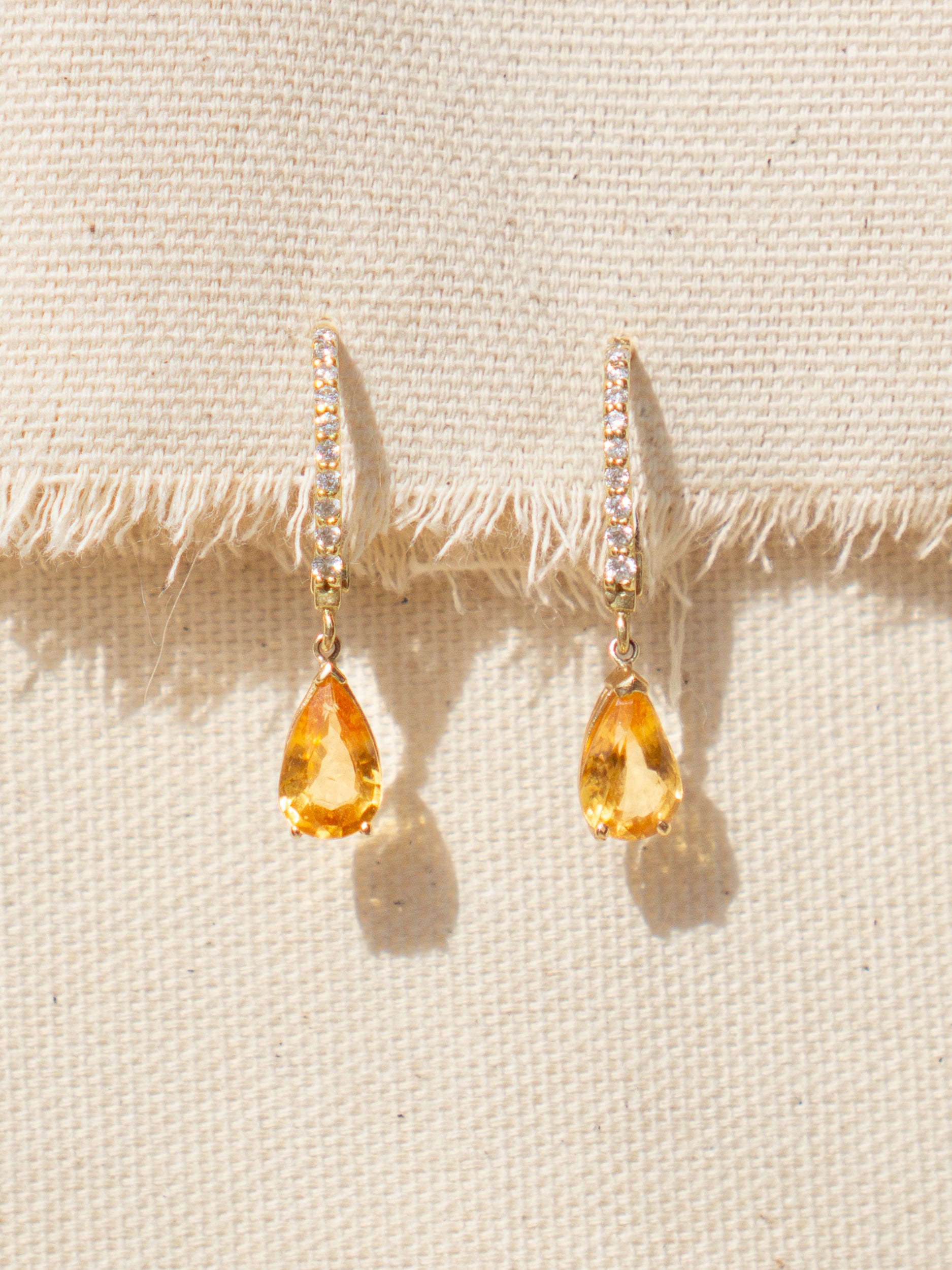 Pear Drop Line Earrings